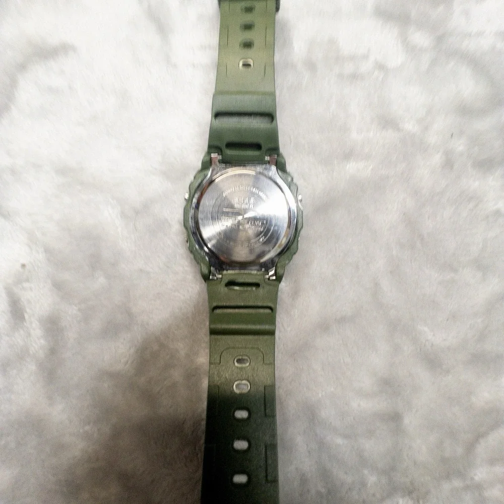 Vtg Timex ACQUA Indiglo OD Green Mens 40mm Digital Watch